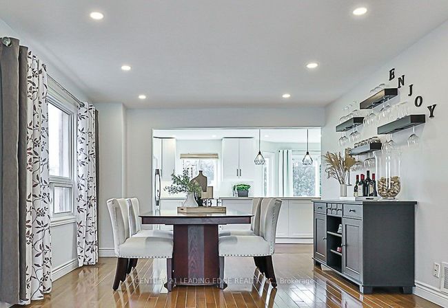 724 Barnes Cres, House other with 5 bedrooms, 4 bathrooms and 6 parking in Oshawa ON | Image 8