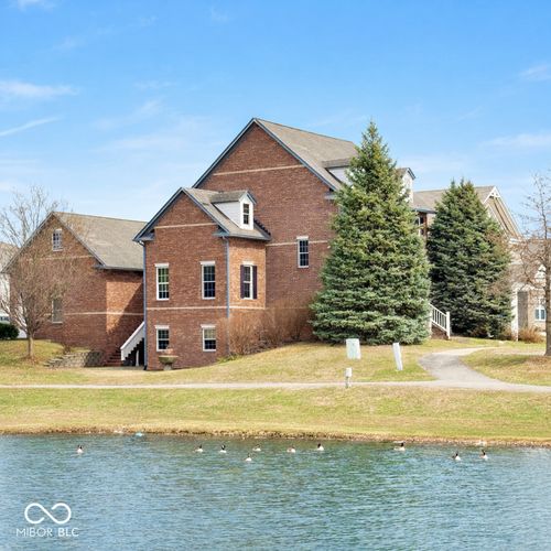 7178 Lockford Walk, Avon, IN, 46123-9304 | Card Image