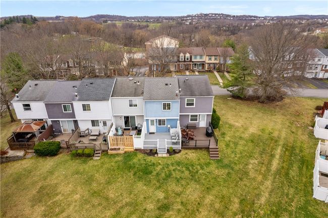 310 Redrome Cir W, Townhouse with 2 bedrooms, 2 bathrooms and 3 parking in Bridgeville PA | Image 5