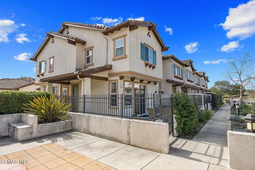 88 Via Katrina, Newbury Park, CA, 91320-7019 | Card Image