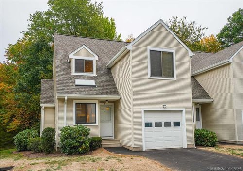 9-9 Redstone Way, Farmington, CT, 06032-2138 | Card Image
