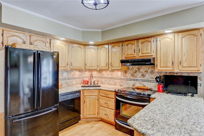 2 Tangle Ln, House other with 4 bedrooms, 3 bathrooms and null parking in Wantagh NY | Image 18