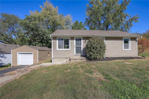 4011 Ne Kelsey Rd, Kansas City, MO, 64116-2443 | Card Image