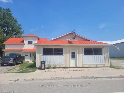 138 Main St S, Ailsa Craig, ON, N0M1A0 | Card Image