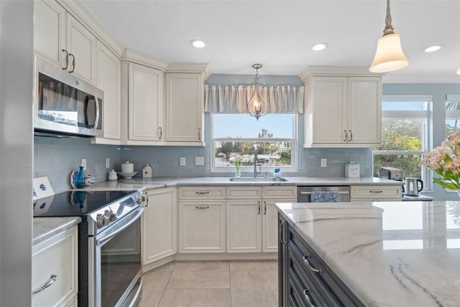 378 Tennessee Ave, House other with 3 bedrooms, 3 bathrooms and null parking in CRYSTAL BEACH FL | Image 17