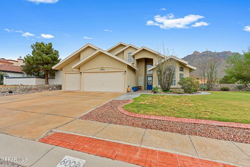 6004 Los Siglos Dr, El Paso, TX, 79912-7517 | Card Image