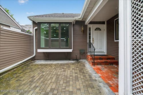23 Collins Ter, Saratoga Springs, NY, 12866-1000 | Card Image