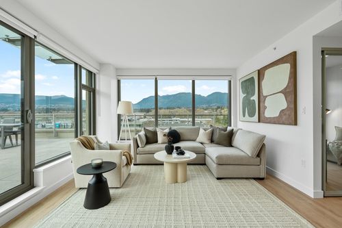 70-755 Harbourside Dr, North Vancouver, BC, V7P0G1 | Card Image