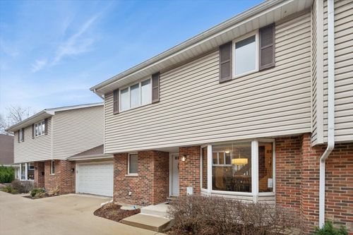 apt-2-120 S Dee Rd, Park Ridge, IL, 60068-3720 | Card Image