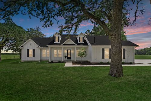 1145 W County Road 415, Lexington, TX, 78947-9682 | Card Image