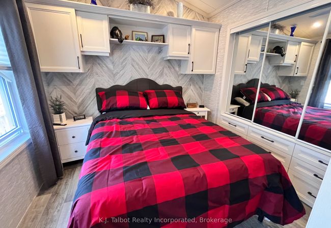 100 N Harbour Rd W, Home with 2 bedrooms, 1 bathrooms and 1 parking in Goderich ON | Image 29
