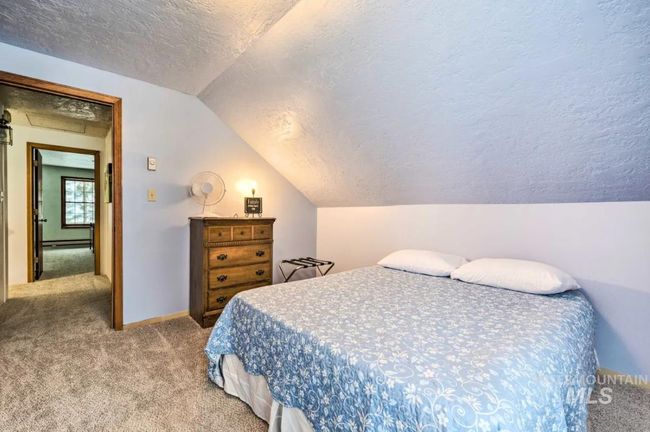 8392 Highway 21, House other with 4 bedrooms, 2 bathrooms and 2 parking in Lowman ID | Image 13
