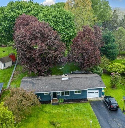 37 White Hill Dr, Rochester, NY, 14625-1401 | Card Image