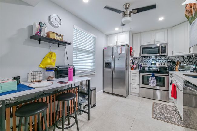 APT-708B - 3910 Inverrary Blvd, Condo with 3 bedrooms, 3 bathrooms and null parking in Lauderhill FL | Image 9