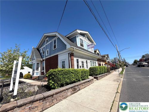 1304 Main St, Hellertown, PA, 18055-1323 | Card Image