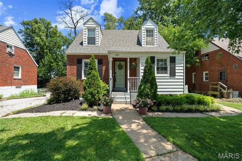 2826 Dunkirk Dr, Saint Louis, MO, 63119-1423 | Card Image