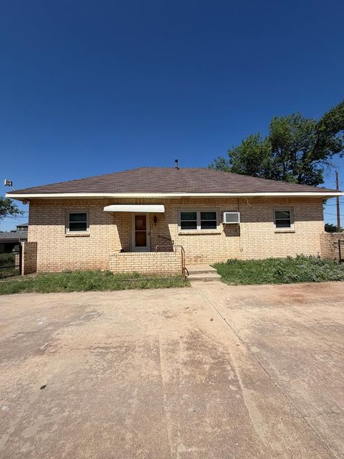 1001 E 21st St, Big Spring, TX, 79720-5825 | Card Image