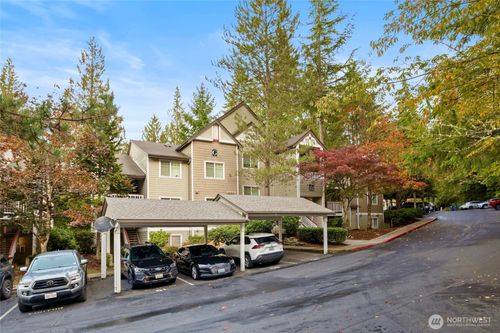 18501 Se Newport Way, Issaquah, WA, 98027-9036 | Card Image