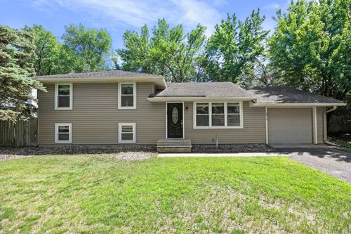 2910 114th Ave Nw, Coon Rapids, MN, 55433-3421 | Card Image