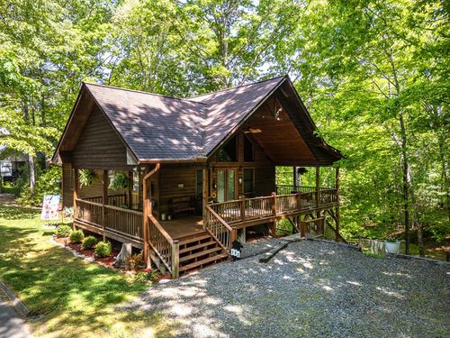 198 Dew Drop Ln, Murphy, NC, 28906-8664 | Card Image