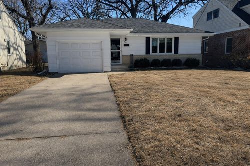 7441 Girard Ave S, Richfield, MN, 55423-3949 | Card Image