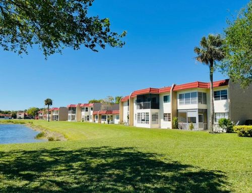 108 Lake Carol Dr, West Palm Beach, FL, 33411-2199 | Card Image