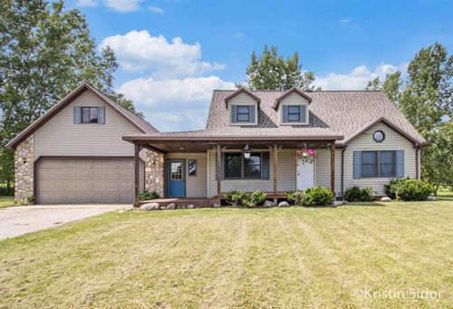 11399 N Six Lakes Rd, Six Lakes, MI, 48886-8772 | Card Image