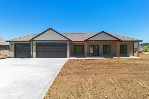 106 Stone Hill Dr, Custer, SD, 57730-6340 | Card Image