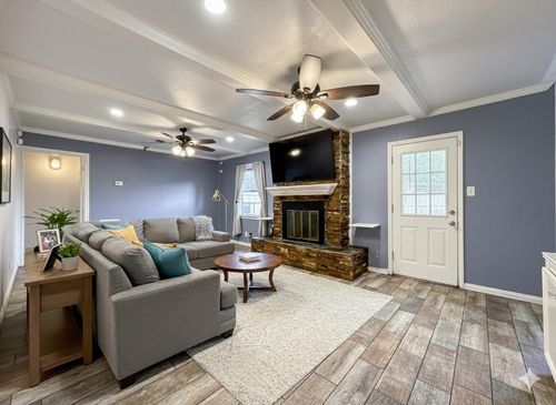 1403 Corral Dr, Houston, TX, 77090-2119 | Card Image