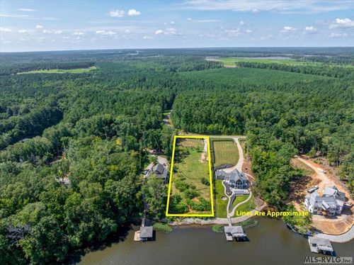 1500 Thornton Dr, Boydton, VA, 23917-4759 | Card Image