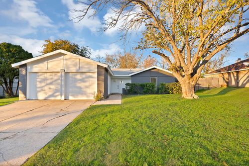 1805 Jubilee Trl, Arlington, TX, 76014-1536 | Card Image