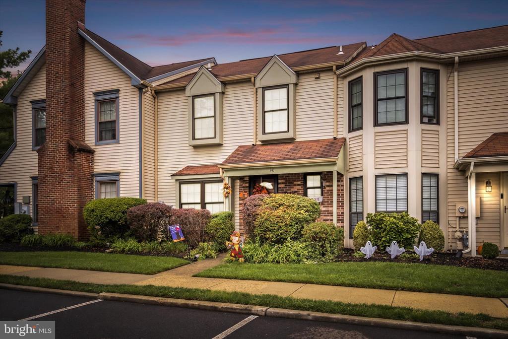 Tynemouth Ct, Robbinsville, NJ 08691
