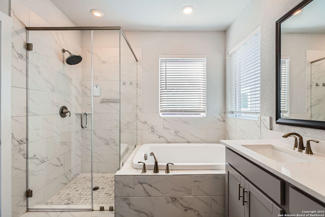 UNIT-40 - 5843 Whitby Rd, House other with 3 bedrooms, 4 bathrooms and null parking in San Antonio TX | Image 19