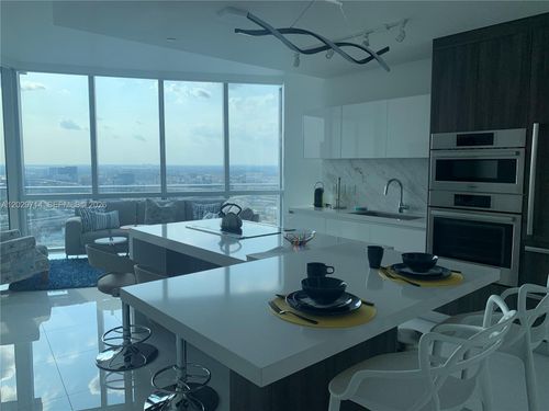 3404-851 Ne 1st Ave, Miami, FL, 33132-1817 | Card Image