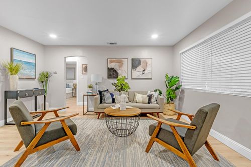 2528 Dale Avenue, Sacramento, CA, 95815 | Card Image