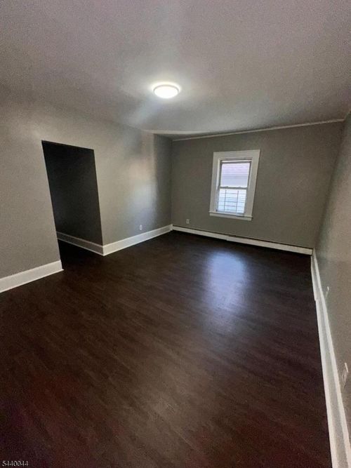unit-9 Rosedale Ave, Montclair, NJ, 07042-3307 | Card Image