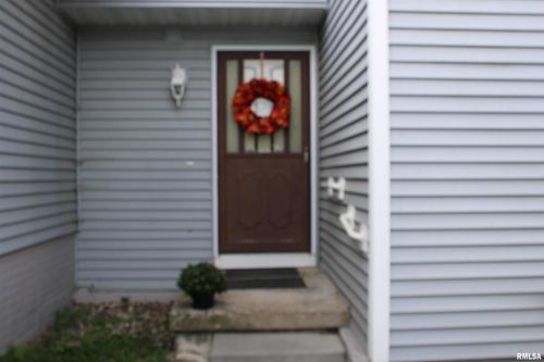 3542-3542 Cedarview Ct, Bettendorf, IA, 52722-2880 | Card Image