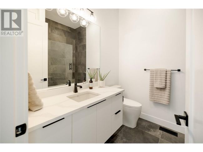 893 Loseth Dr, House other with 6 bedrooms, 4 bathrooms and 4 parking in Kelowna BC | Image 34