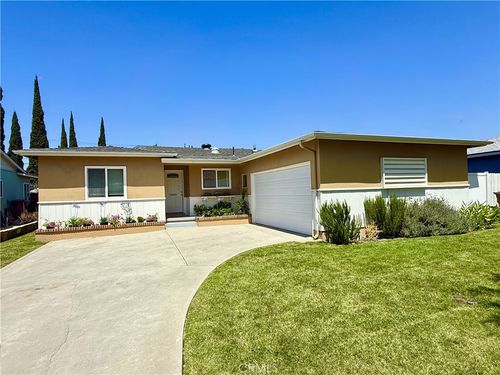 913 N Acacia Ave, Fullerton, CA, 92831-2925 | Card Image
