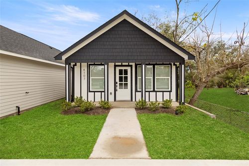 4107 Coon Street, Bacliff, TX, 77518 | Card Image