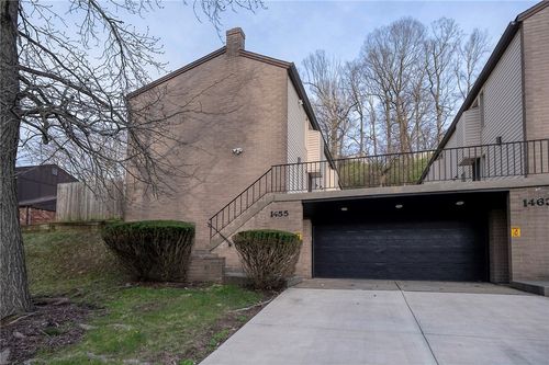 c-1455 Spreading Oak Dr, Pittsburgh, PA, 15220-2060 | Card Image
