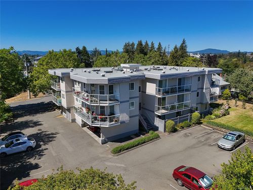 201-3215 Rutledge St, Saanich, BC, V8X1N6 | Card Image