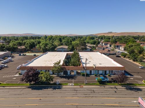 1-5219 W Clearwater Avenue, Kennewick, WA, 99336 | Card Image