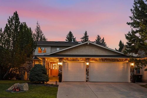 880 Shawnee Dr Sw, Calgary, AB, T2Y1X3 | Card Image