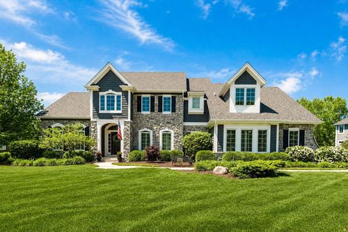 1260 Four Winds Way, Hartland, WI, 53029-8561 | Card Image
