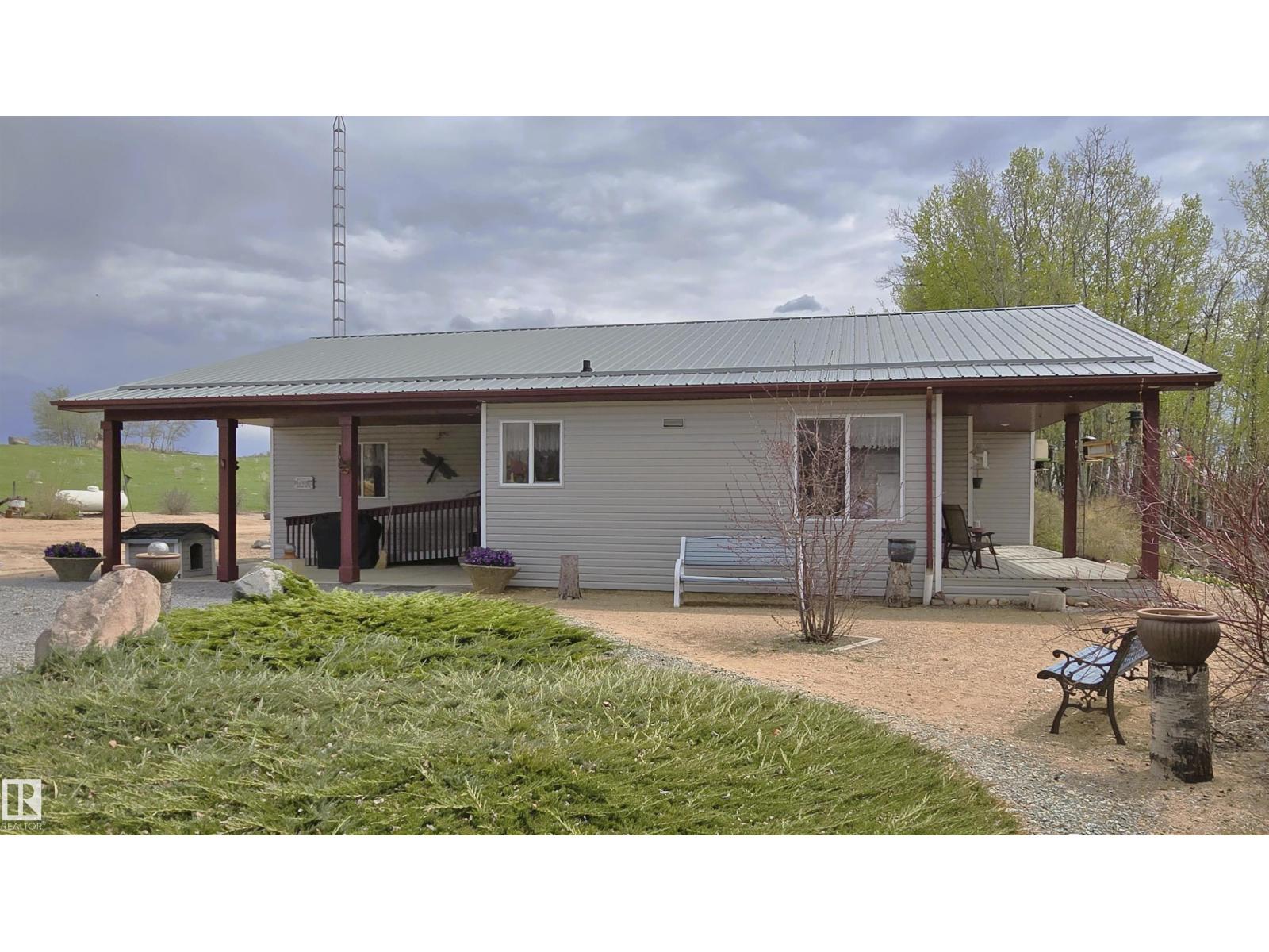 Residential in Rural Thorhild County 5