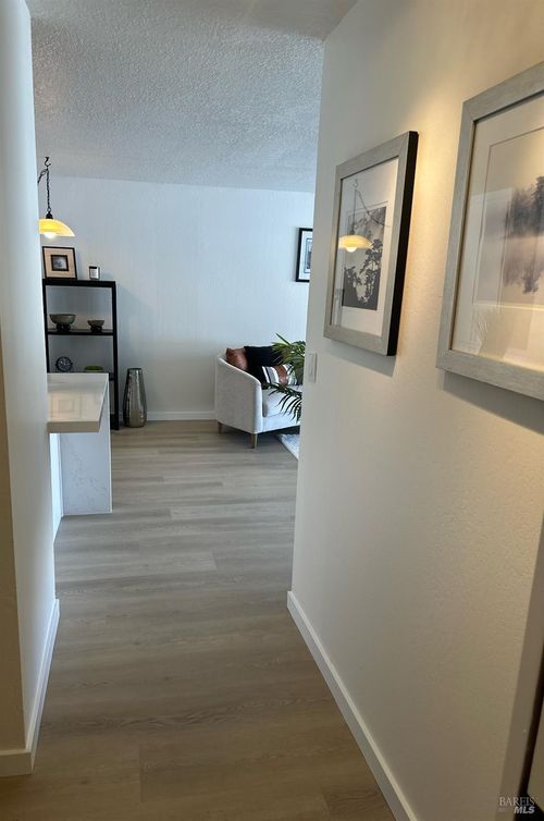 apt-315-85 Vernon St, Oakland, CA, 94610-4266 | Card Image