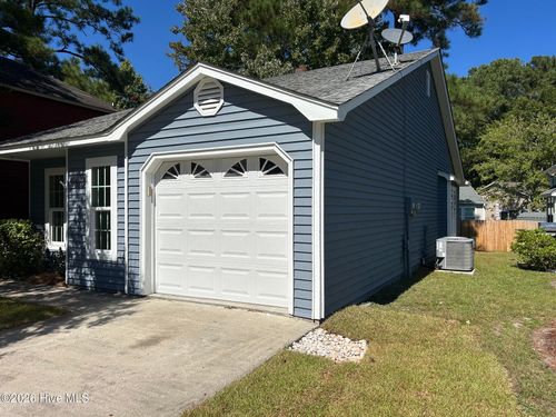 1080 Valley Dr, Calabash, NC, 28467-2937 | Card Image