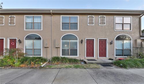 1305 Park Villa Pl, WINTER SPRINGS, FL, 32708-5429 | Card Image