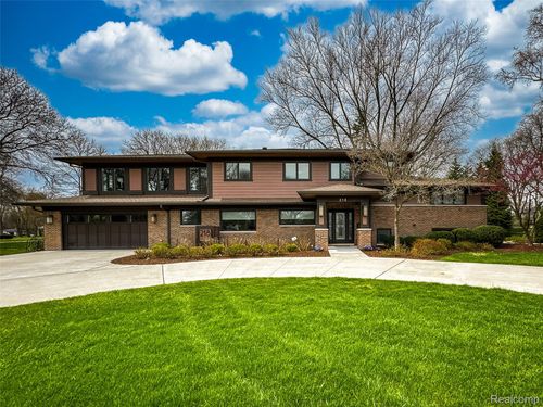 218 Hillboro Dr, Bloomfield Hills, MI, 48301-3317 | Card Image